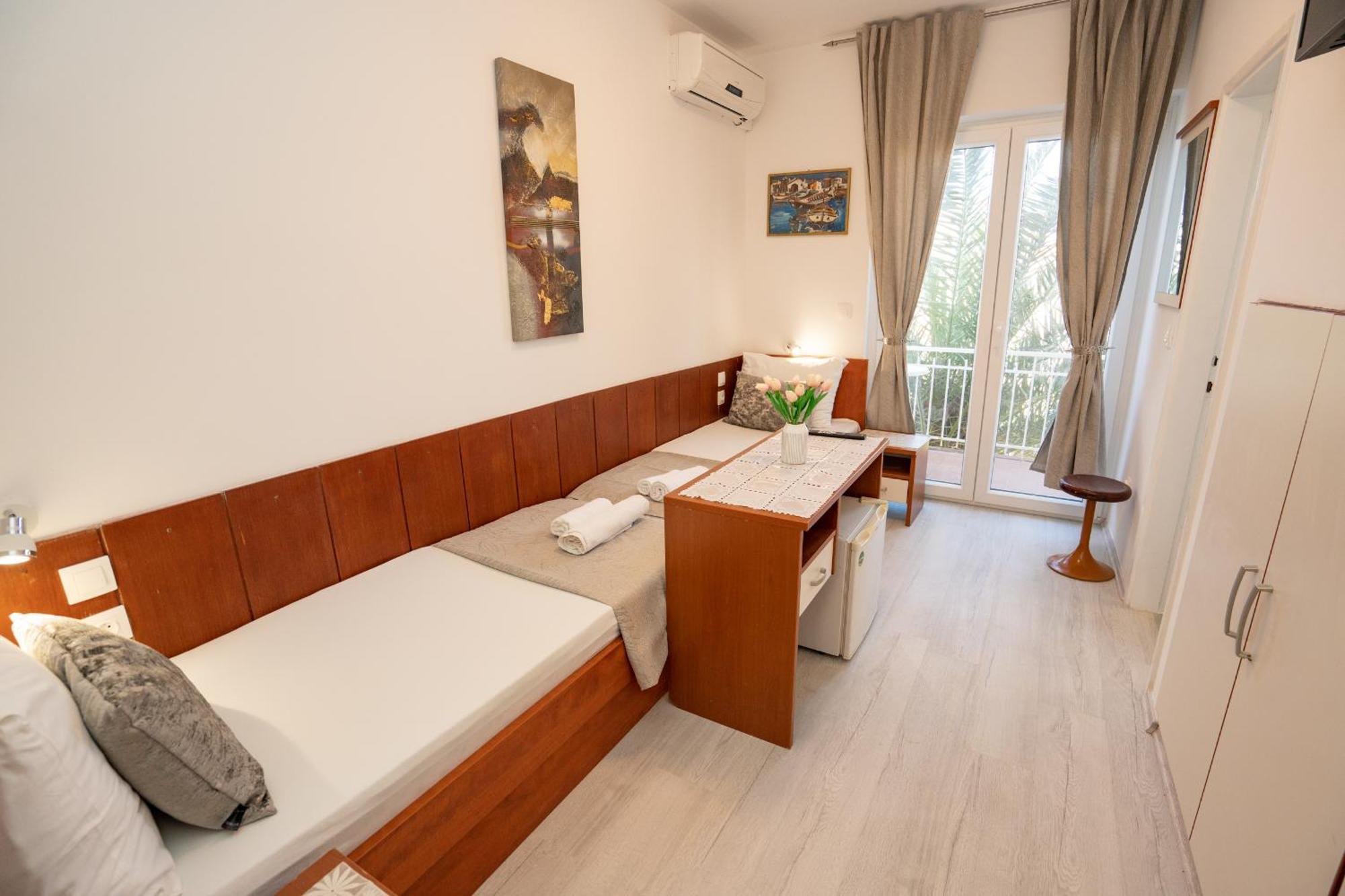 Pool Mansion Magnolia - Comfort Rooms Novalja Exterior foto