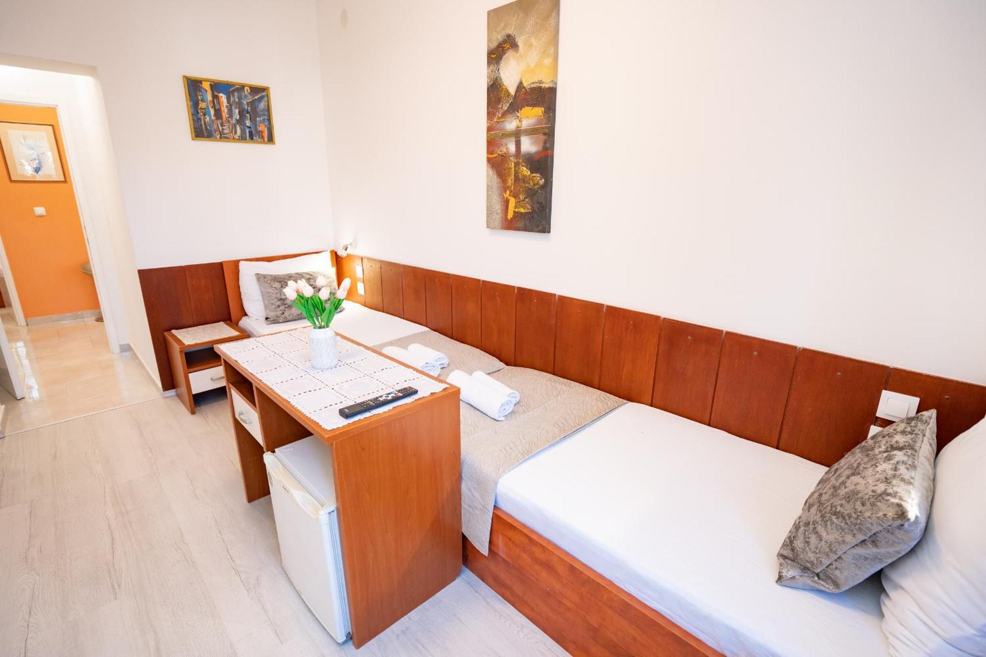 Pool Mansion Magnolia - Comfort Rooms Novalja Exterior foto
